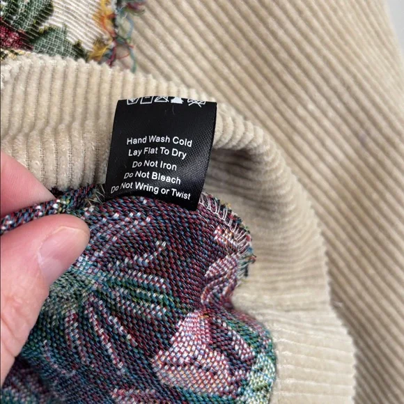 NWT POL Contrast Quilt Panel Corduroy Jacquard Jacket in Beige (Price Firm) - Picture 10 of 10